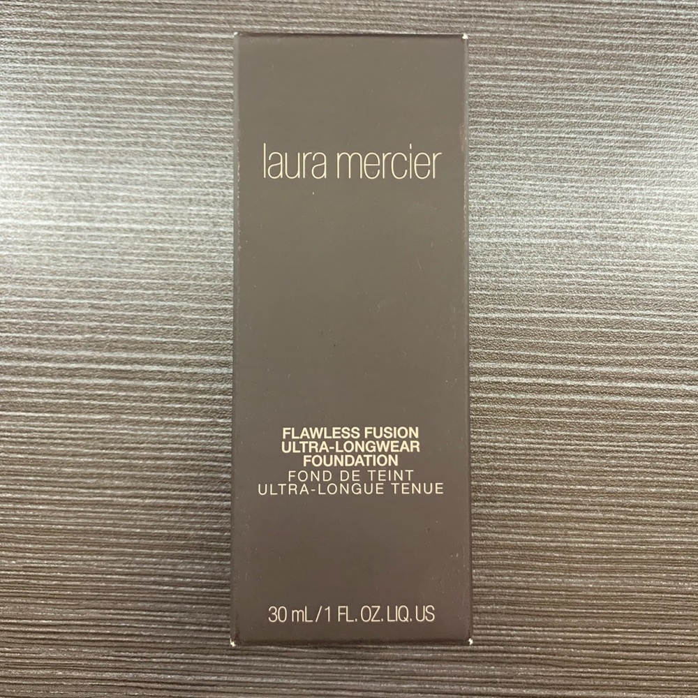 Laura Mercier Flawless Fusion 2N1.5